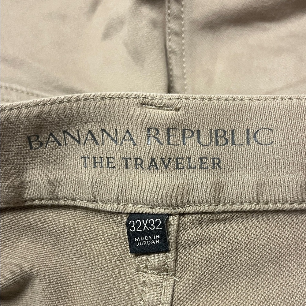 Banana Republic The Traveler Slim Fit Tan Pants, size 32x32 - Picture 9 of 13